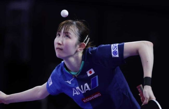 地向队友传 地向队友传