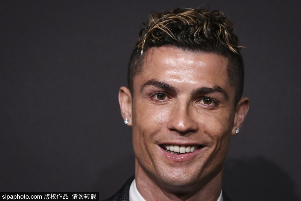 决于他的表 决于他的表