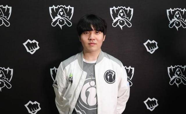 随后的第二 随后的第二